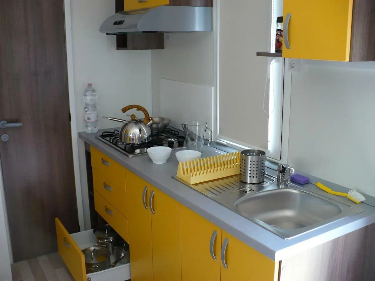 Victoria Mobilehome In Centro Vacanze San Francesco Duna Verde Κάμπινγκ
