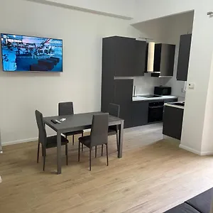  Apartment Ampio Bilocale Zona Navigli Italien